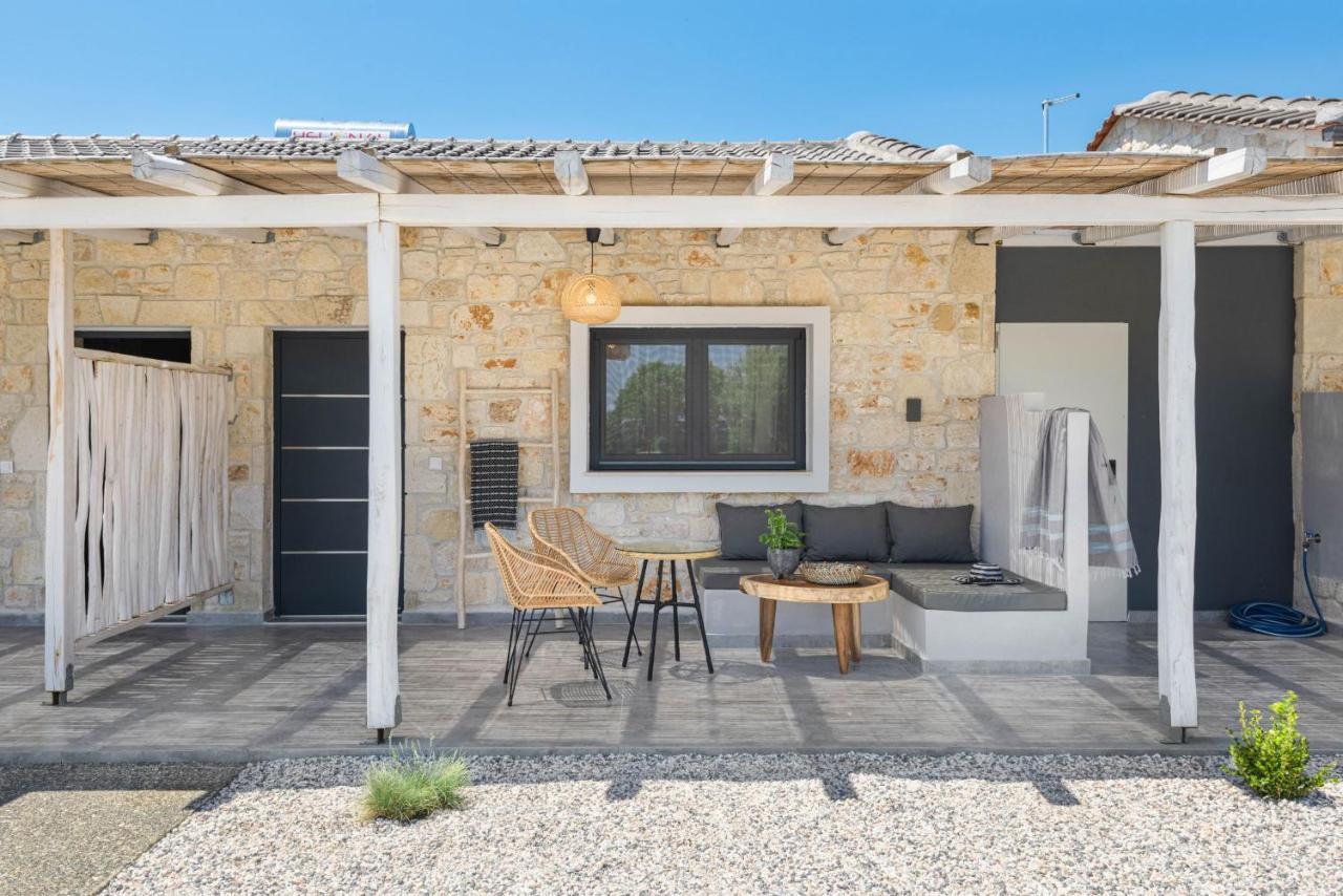 "Four Olives" Luxury Rooms, Afitos #Feelslikehome Esterno foto